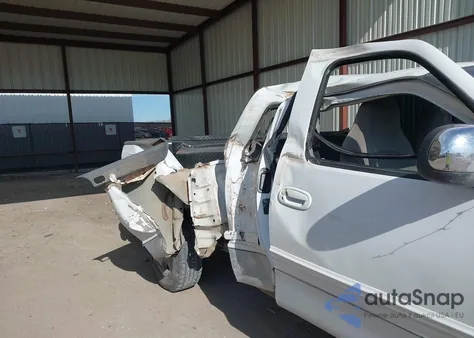 2000 Ford F-150 Lariat/Work Series/Xl/Xlt from USA, damaged, VIN 1FTRX18LXYNB89407